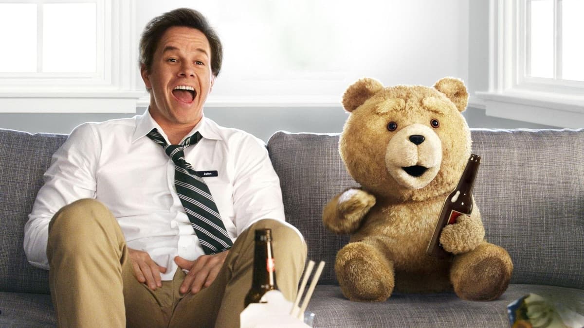 Ted (2012) key art