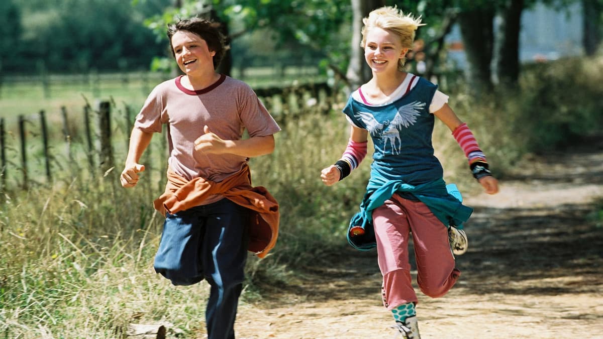 Bridge to Terabithia key art