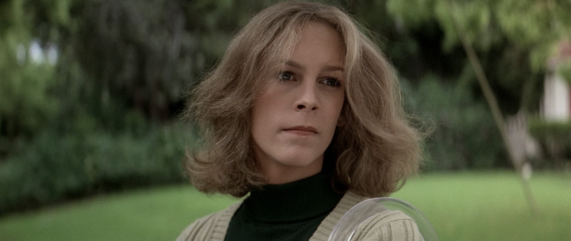 Jamie Lee Curtis Halloween cinematic still